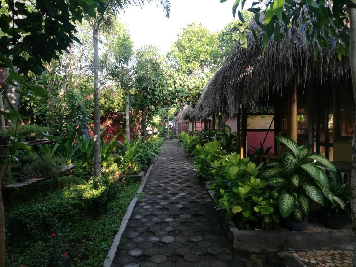 Lombok Sunset Hideaway Hotel Lembar  Exterior photo