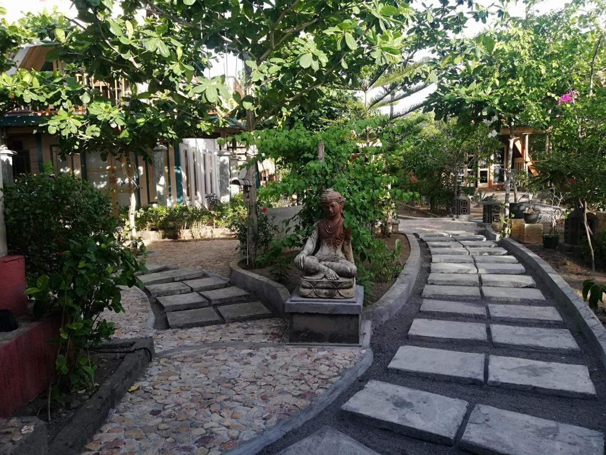 Lombok Sunset Hideaway Hotel Lembar  Exterior photo