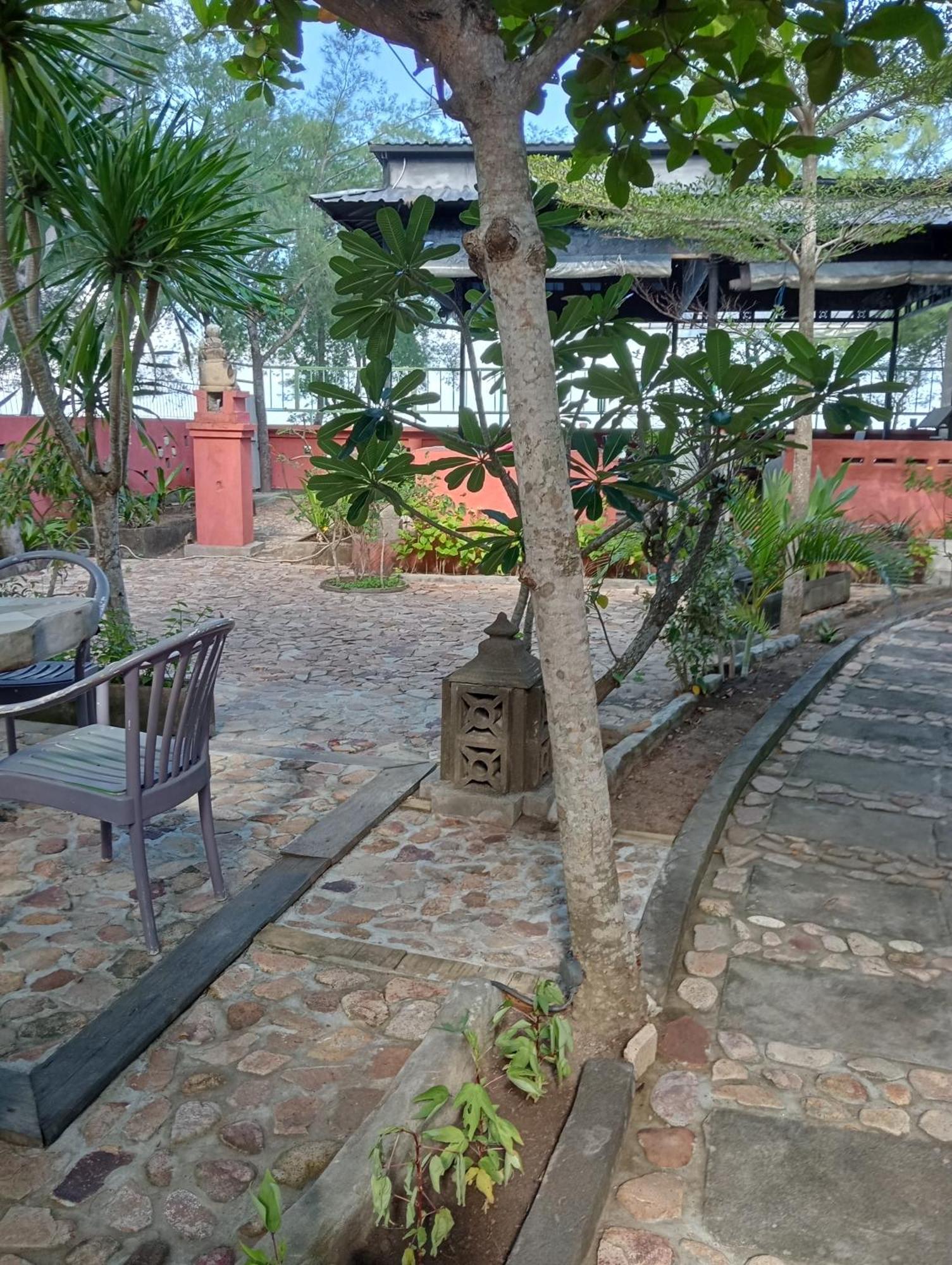 Lombok Sunset Hideaway Hotel Lembar  Exterior photo