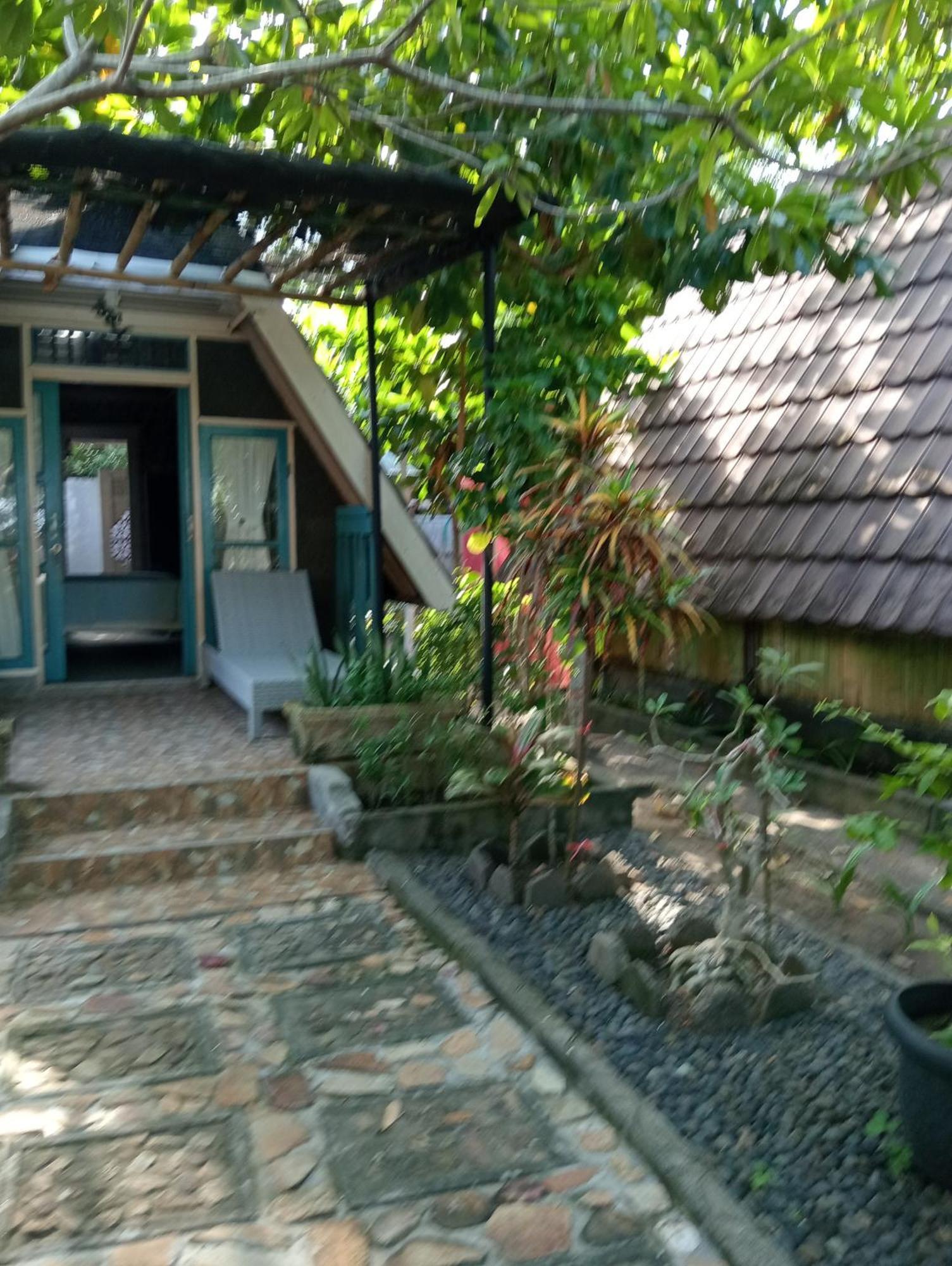 Lombok Sunset Hideaway Hotel Lembar  Exterior photo